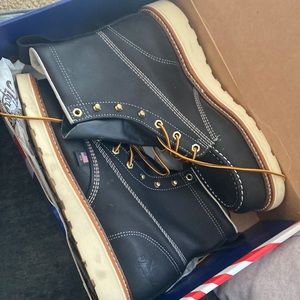Men's Thorogood 6" Boots size 9 1/2